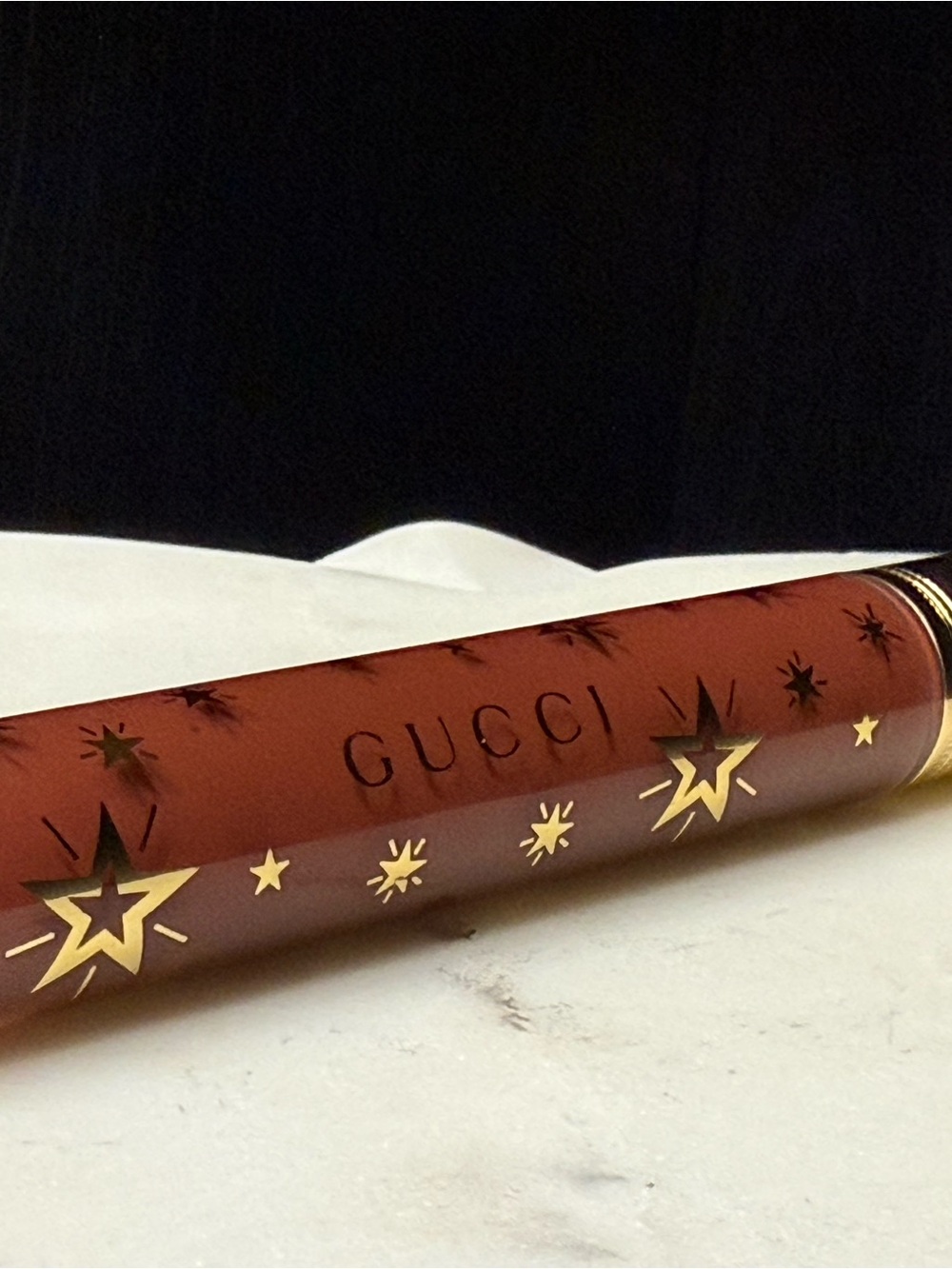 GUCCI Gloss à Lèvres Lip Gloss – 118 Suzanne Brown – 6.5 mL / 0.21 fl oz